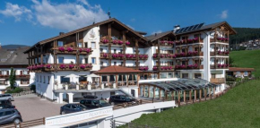 Гостиница Hotel Alpenfrieden,  Рио-Ди-Пустерия